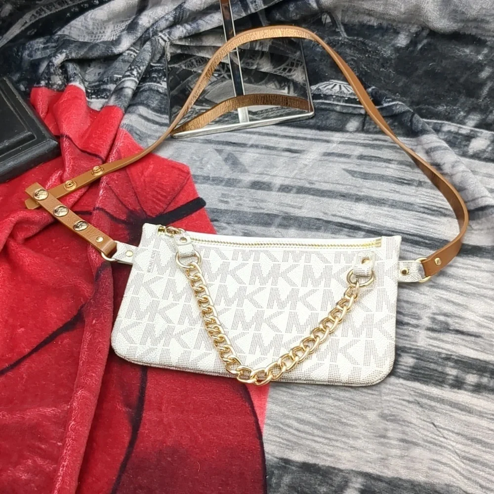 Michael kors belt bag